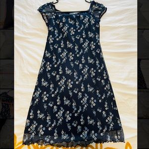 City Triangles Puff sleeve dainty floral dress